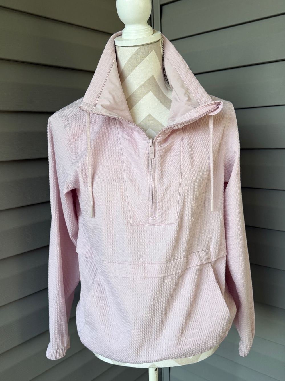 Lululemon Pack Light Pullover Packable Jacket in Porcelain Pink Sz See me - Picture 4 of 13
